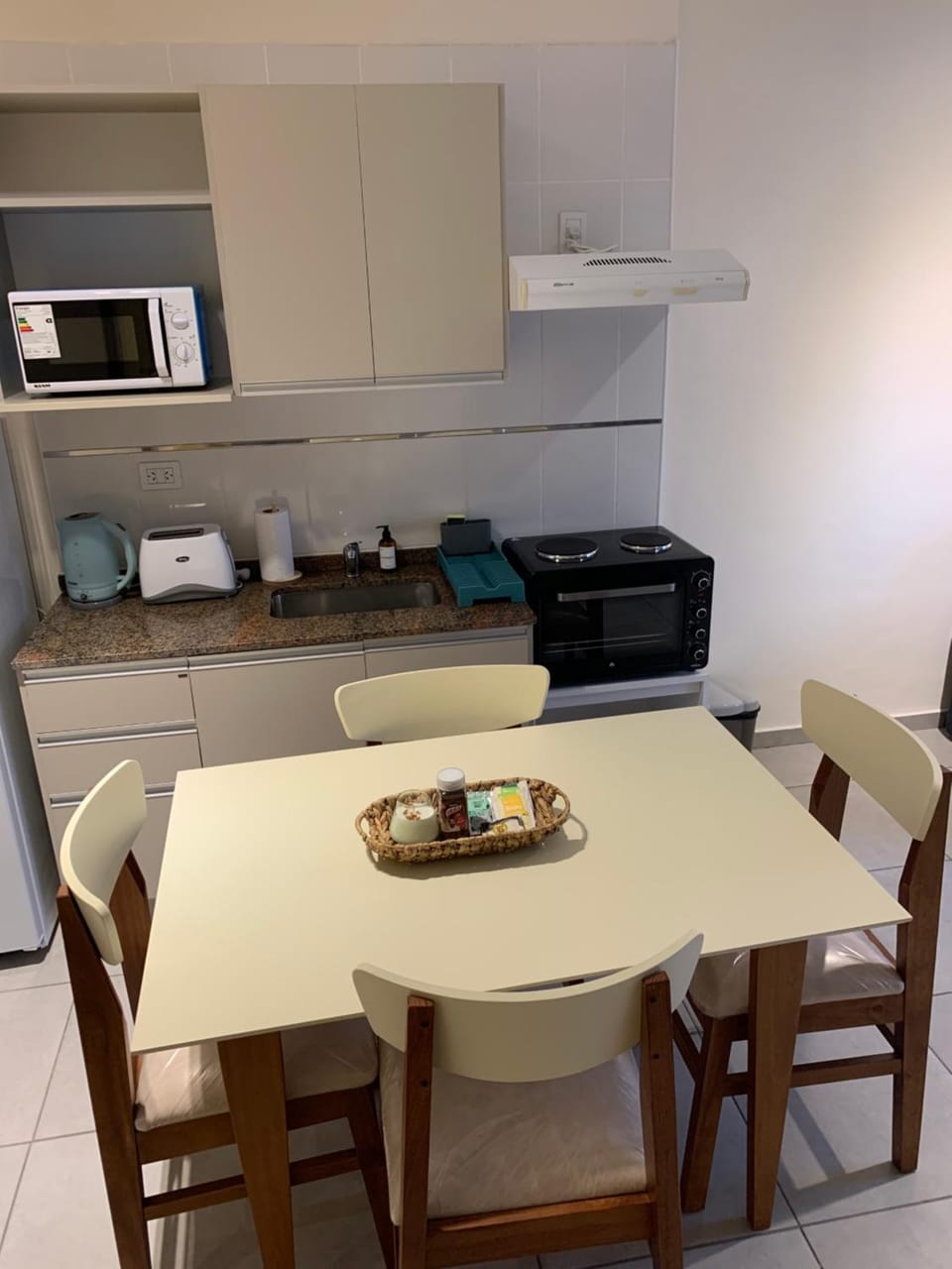 Dining area, minibar, pet friendly, stove, toaster