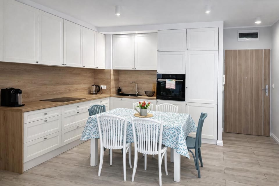 Apartament Rewal Klifowa Morska 3 z basenem Apartment in West Pomeranian Voivodeship, Poland