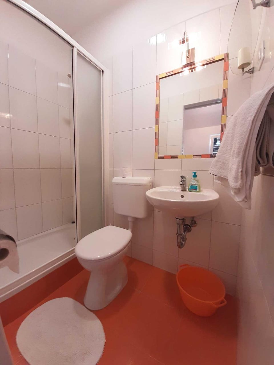 Shower, Toilet, Bathroom