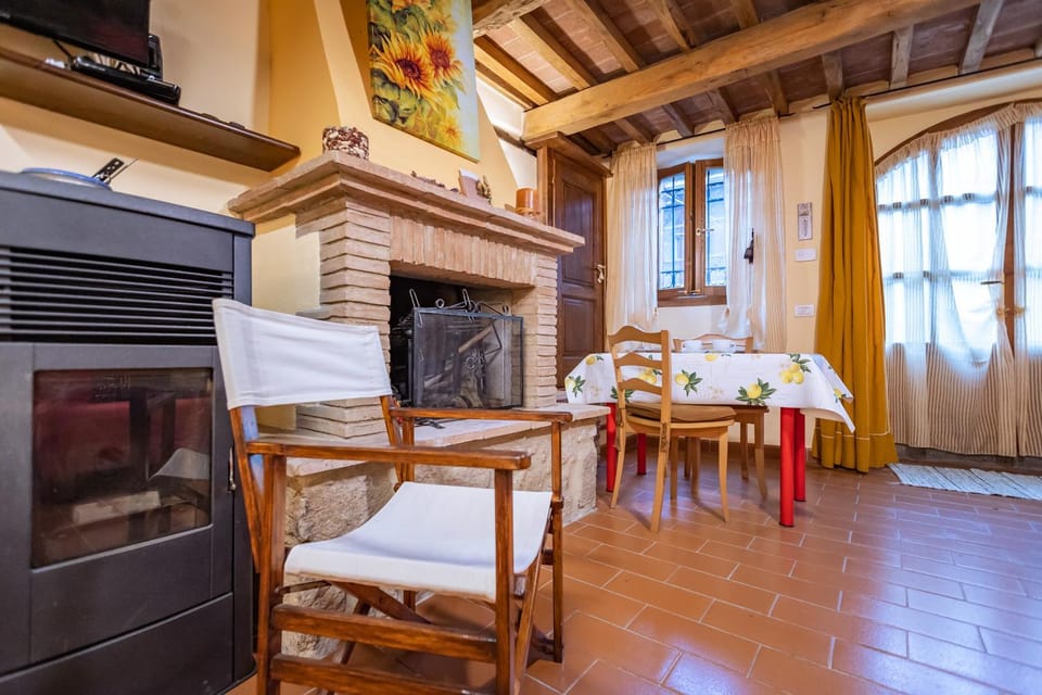 Dining area, flat iron, internet