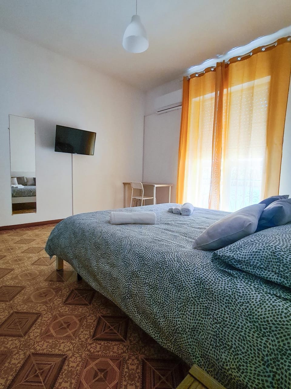 Camurria Apartment in Syracuse