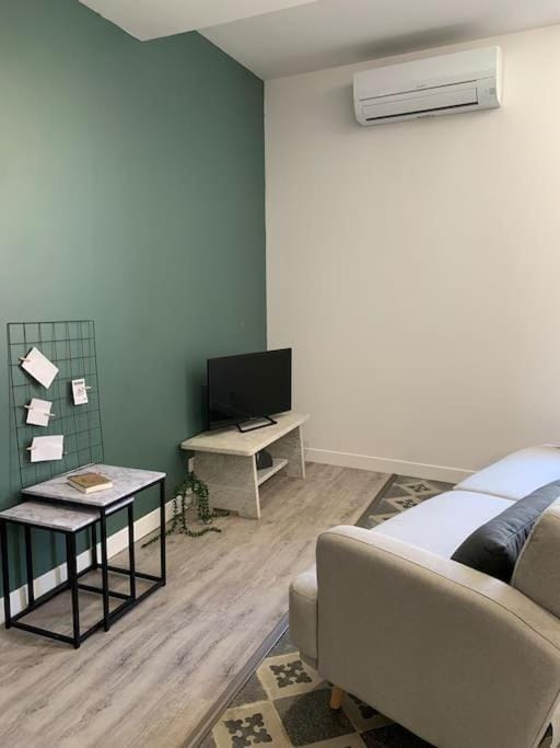 Appartement cœur de village Numéro2 Apartment in Narbonne