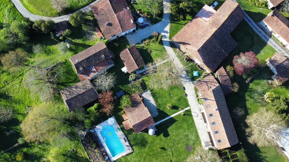 3-4 Cottages Entire Site Private Pool for Relaxing Holidays & Special Occasions near Aubeterre House in Nouvelle-Aquitaine