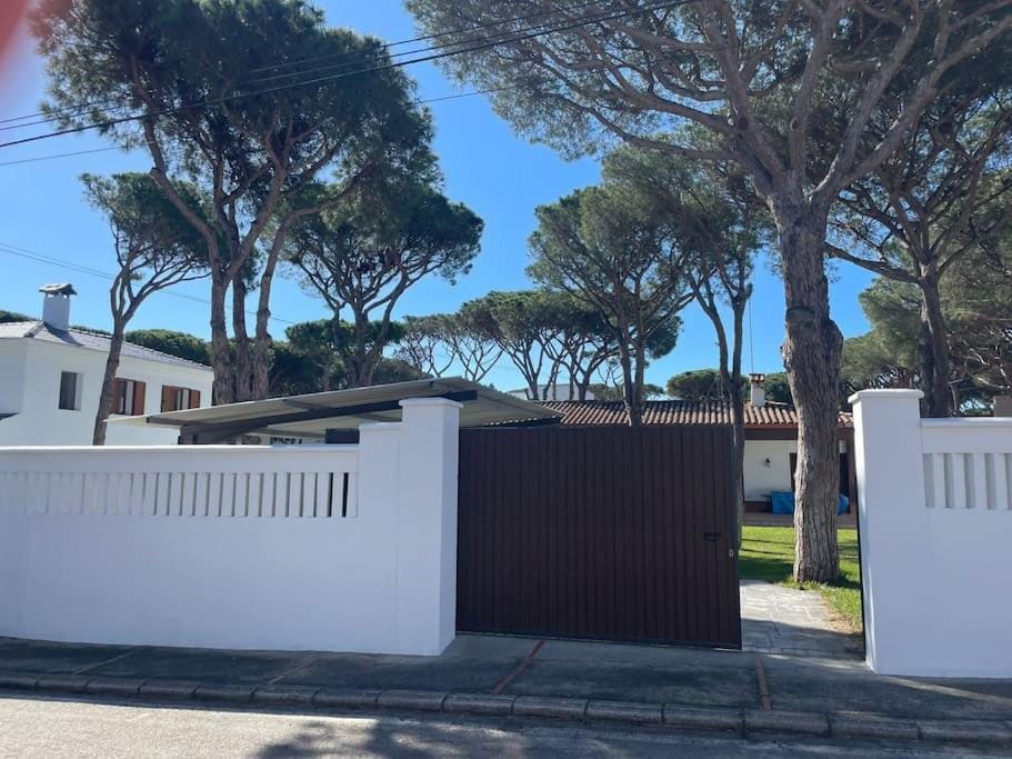 Chalet Urb Doña Violeta 500m Mar House in Chiclana de la Frontera