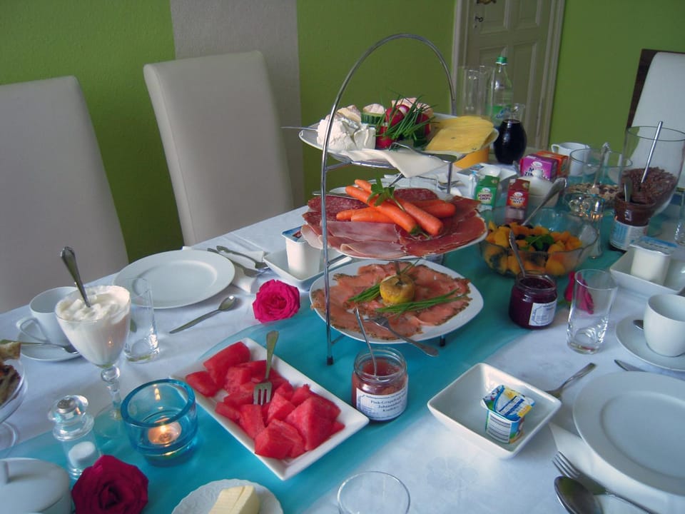 Dining area, Breakfast