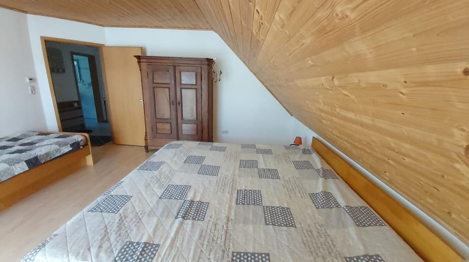 Bed, Photo of the whole room, Bedroom, wardrobe