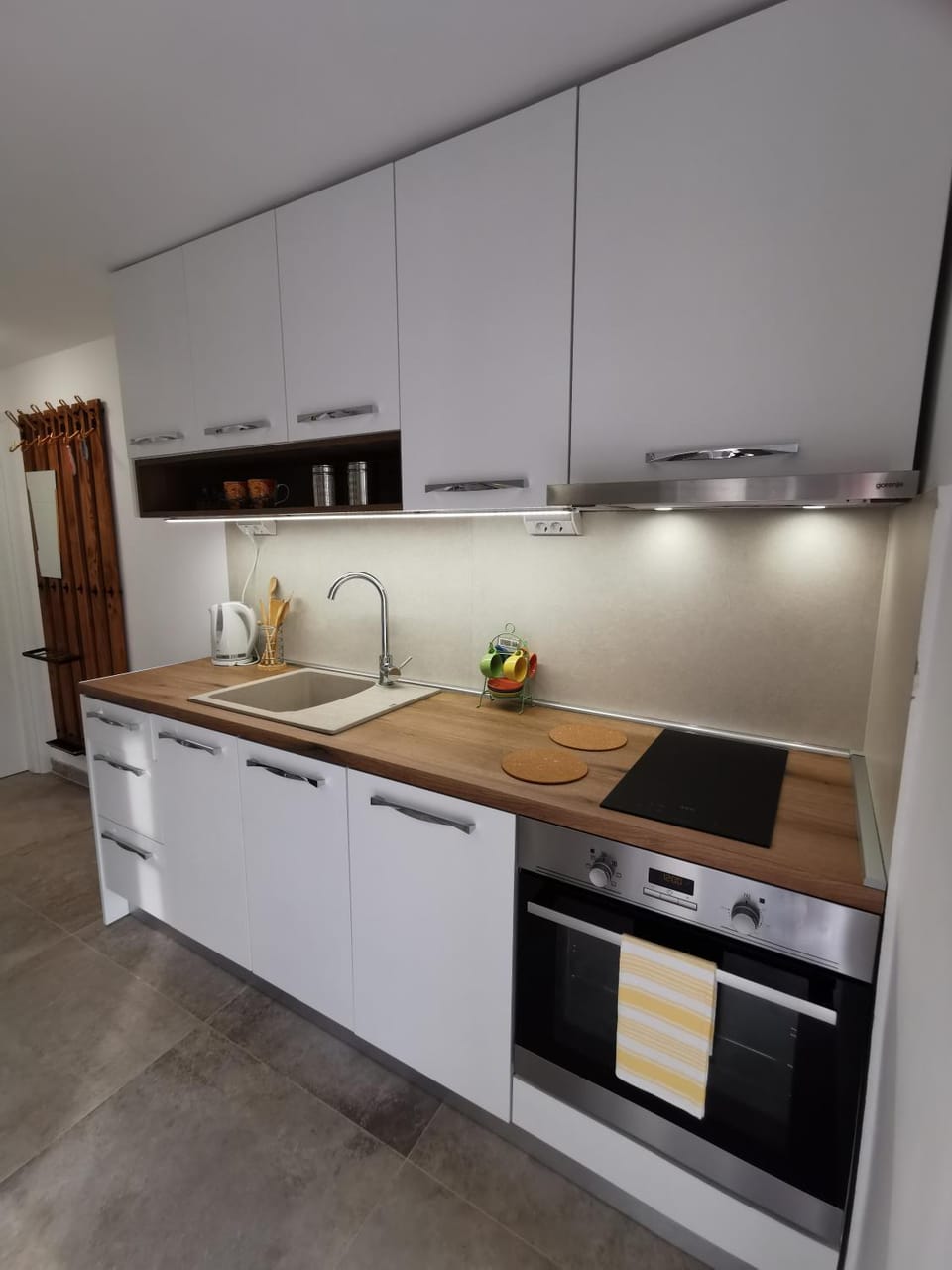 Kitchen or kitchenette, dishwasher, pet friendly, stove