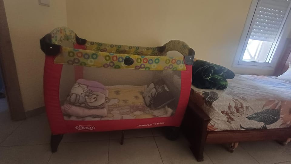 Bed, Photo of the whole room, Bedroom, cot