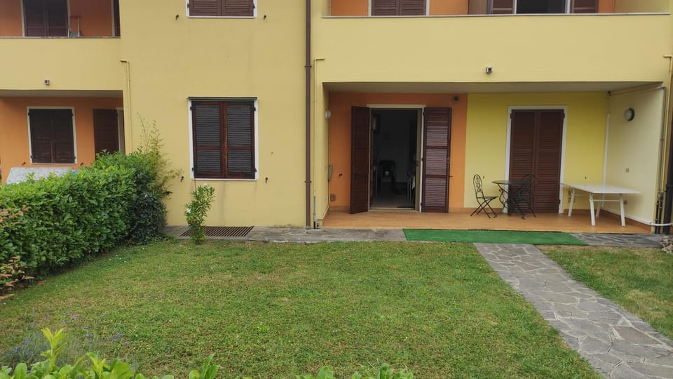 Appartamento vista lago con piscina House in Sirmione