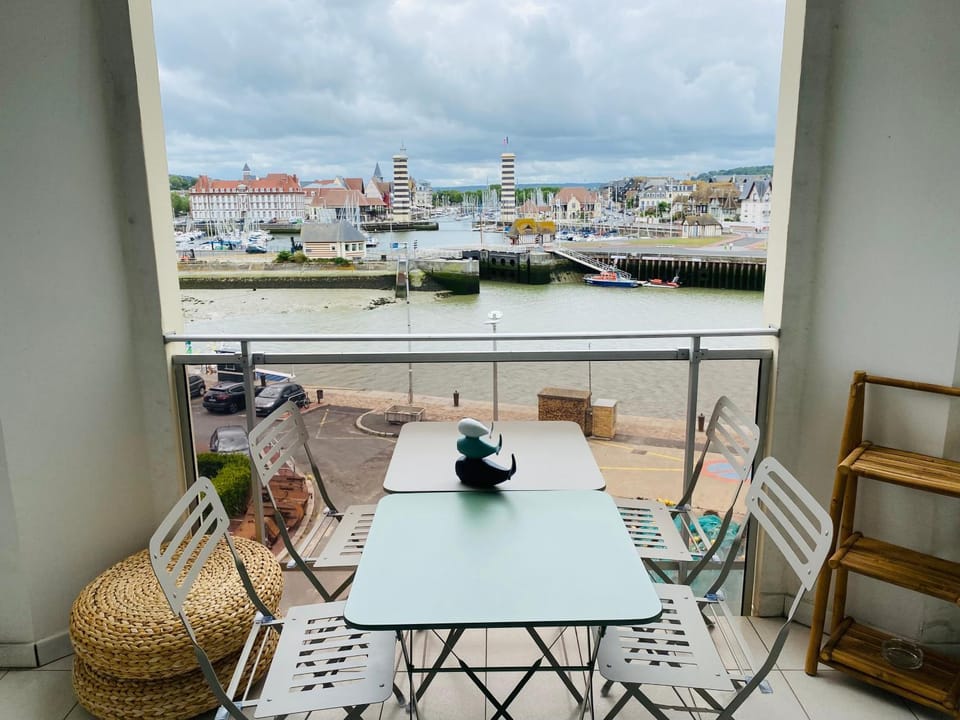 Patio, View (from property/room), Balcony/Terrace, Sea view