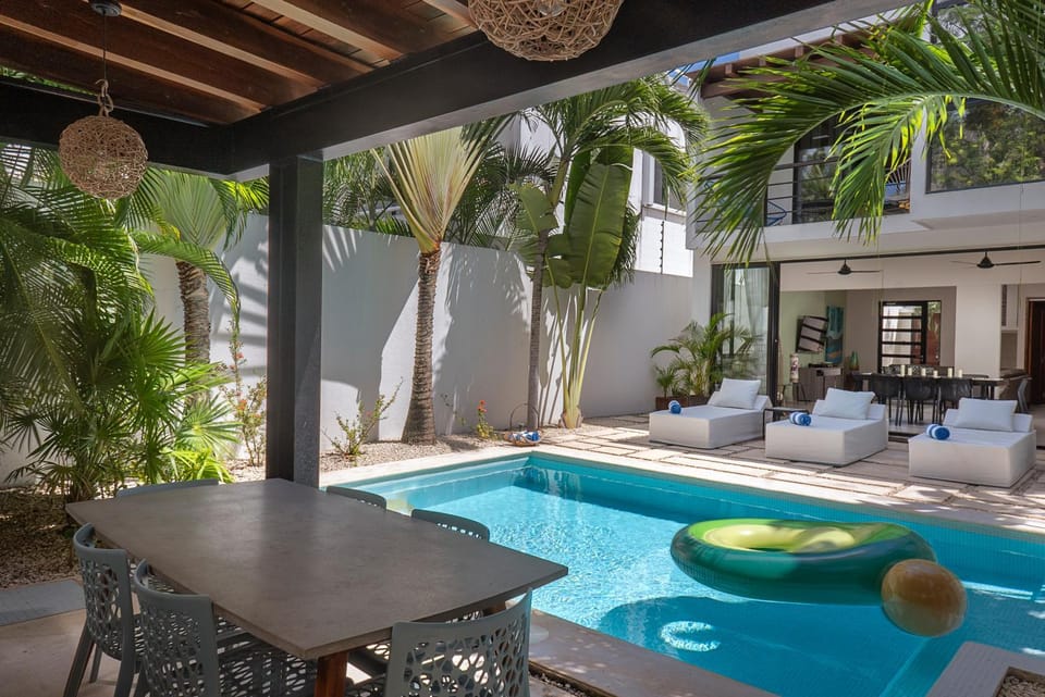 BBQ facilities, Garden, Swimming pool, sunbed