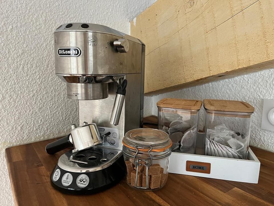 Coffee/tea facilities, Kitchen or kitchenette