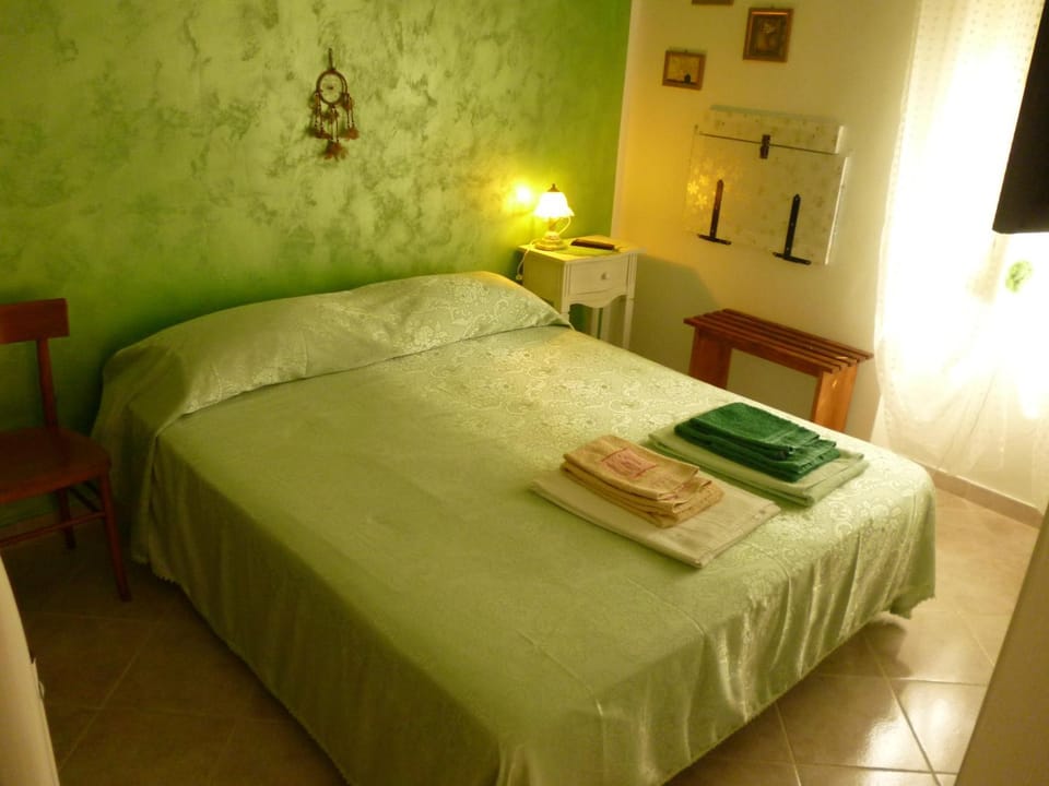 Bathroom, Bedroom