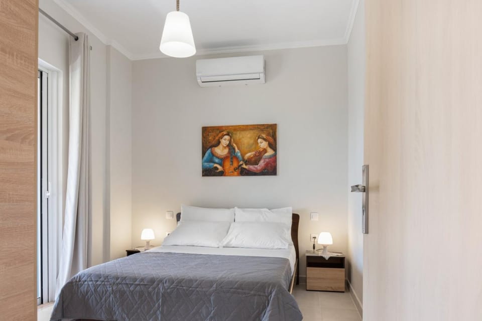 Bed, Photo of the whole room, Bedroom, air conditioner