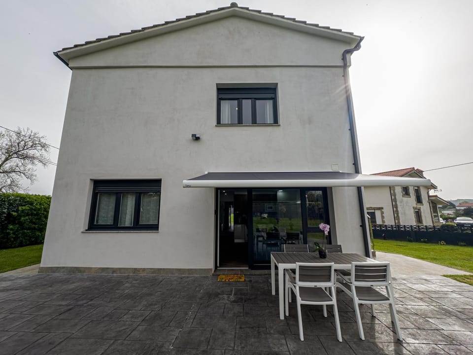 Villa Nela Loredo Apartment in Cantabria