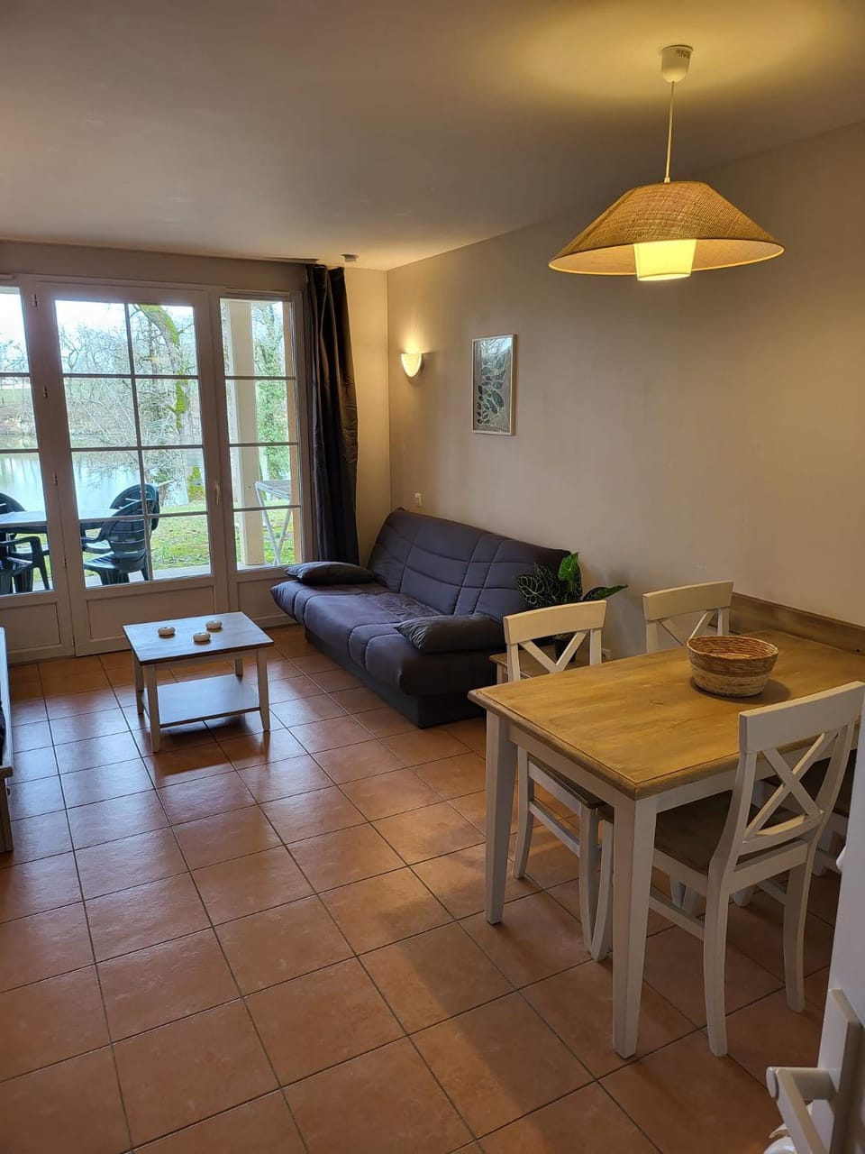 Living room, Dining area