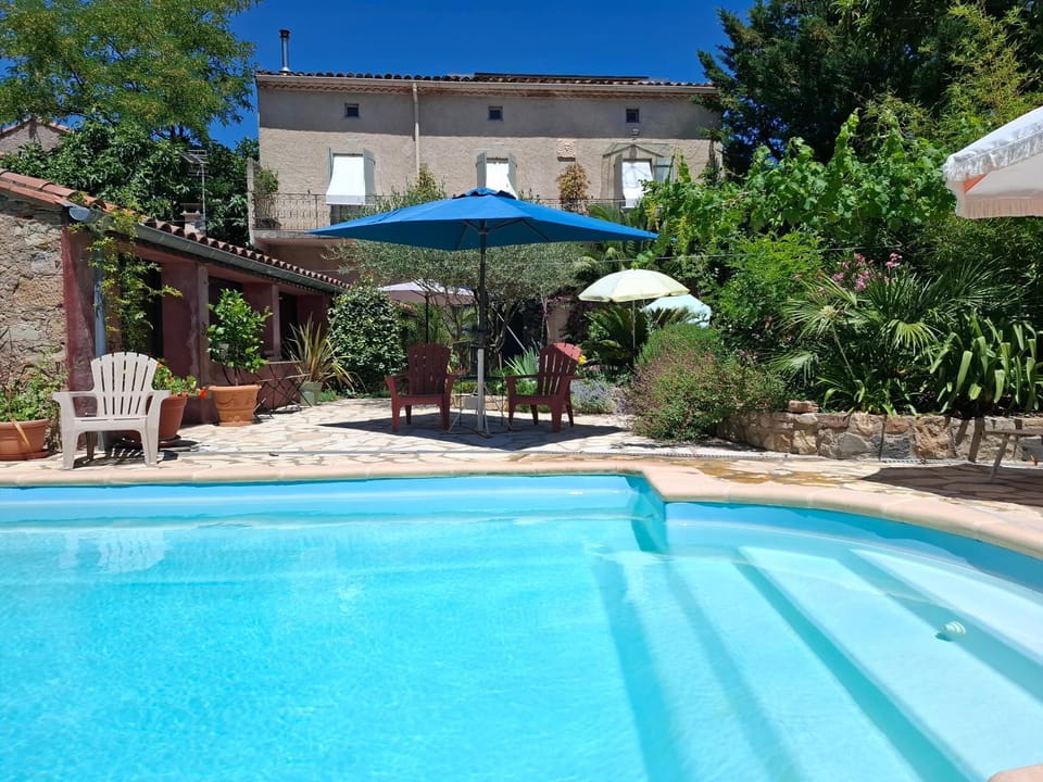 Shanti Home Bed and Breakfast in Occitanie