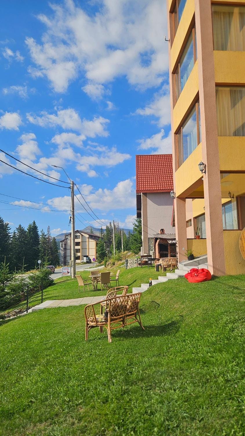 Pensiunea Zimbru Bed and Breakfast in Romania