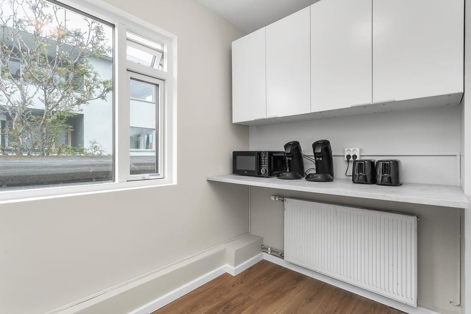 Communal kitchen, kitchen