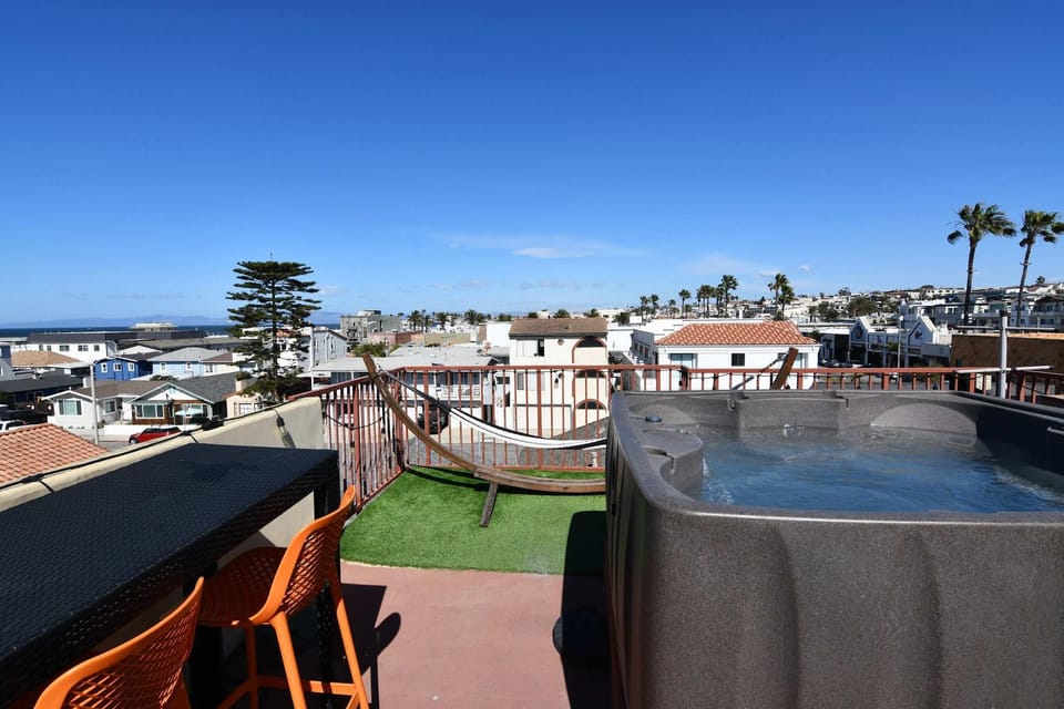 Patio, Hot Tub, Sea view
