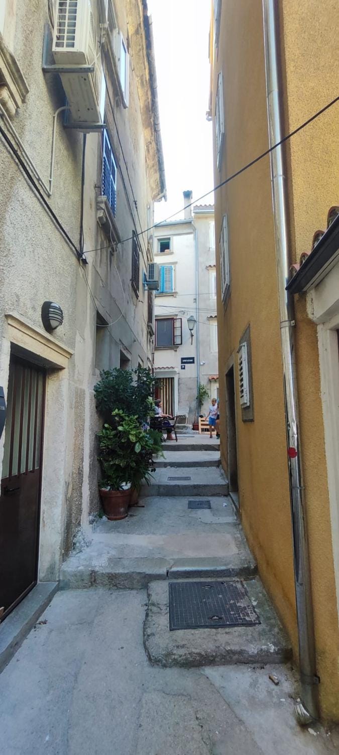 Neighbourhood