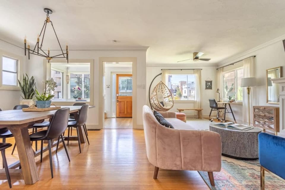 Hermosa Bungalow 1920s Charm Steps to the Strand House in Hermosa Beach