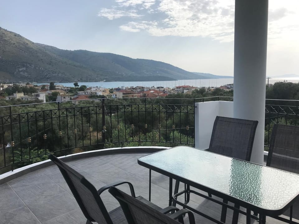 View (from property/room), Balcony/Terrace
