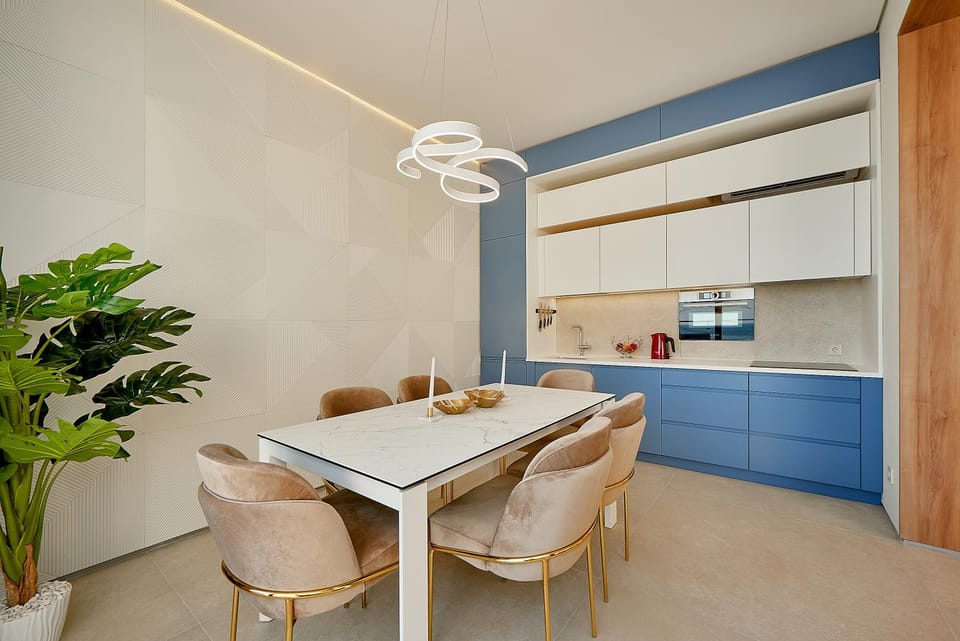 Dining area, kitchen