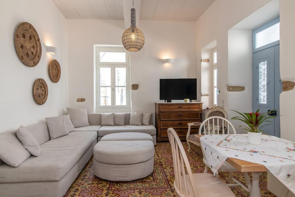 Cycladic house Tinos in the heart of Tinos city House in Decentralized Administration of the Aegean