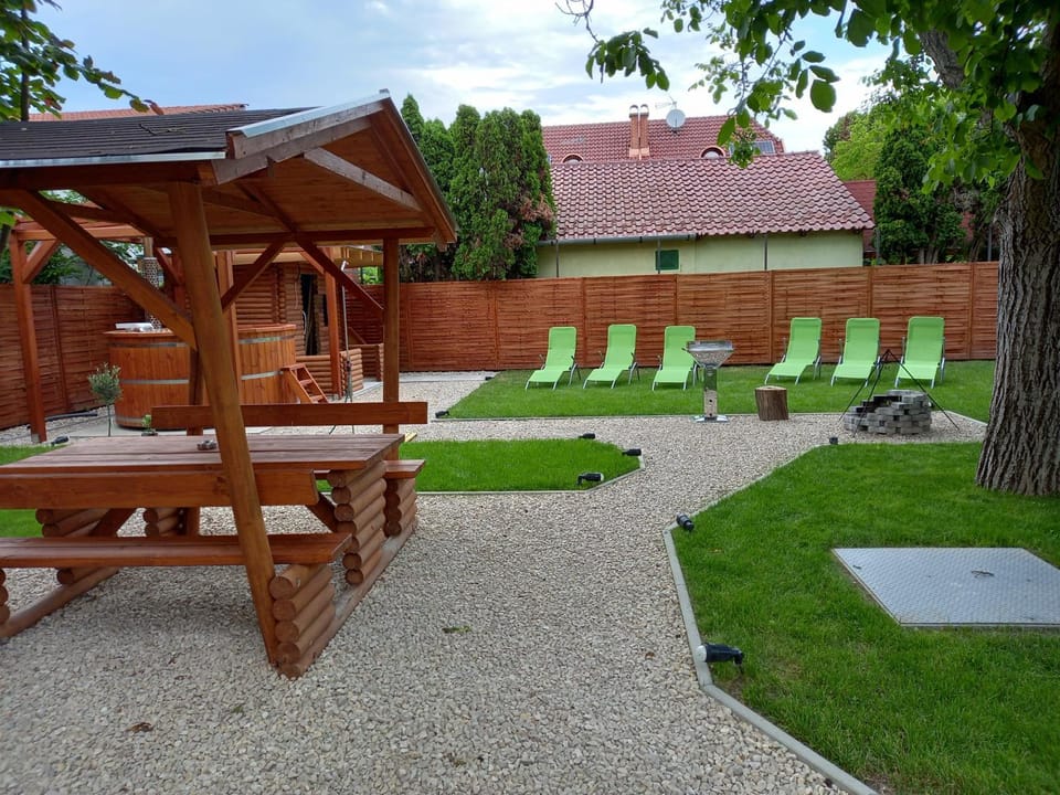 Arany Vendégház Zamárdi Apartment in Hungary