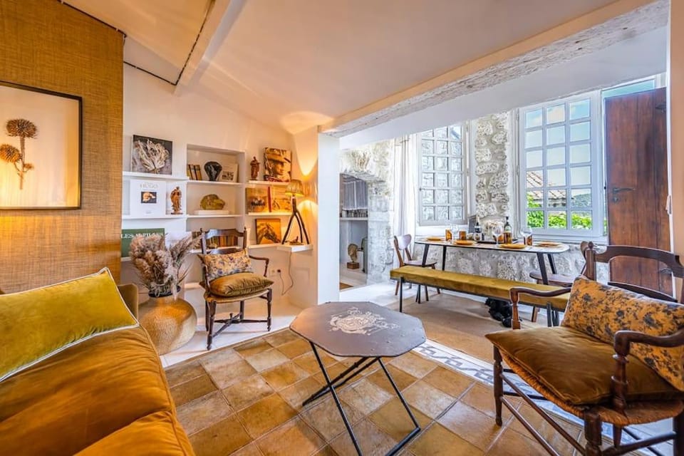 le Balcon du Prince Noir Apartment in Les Baux-de-Provence