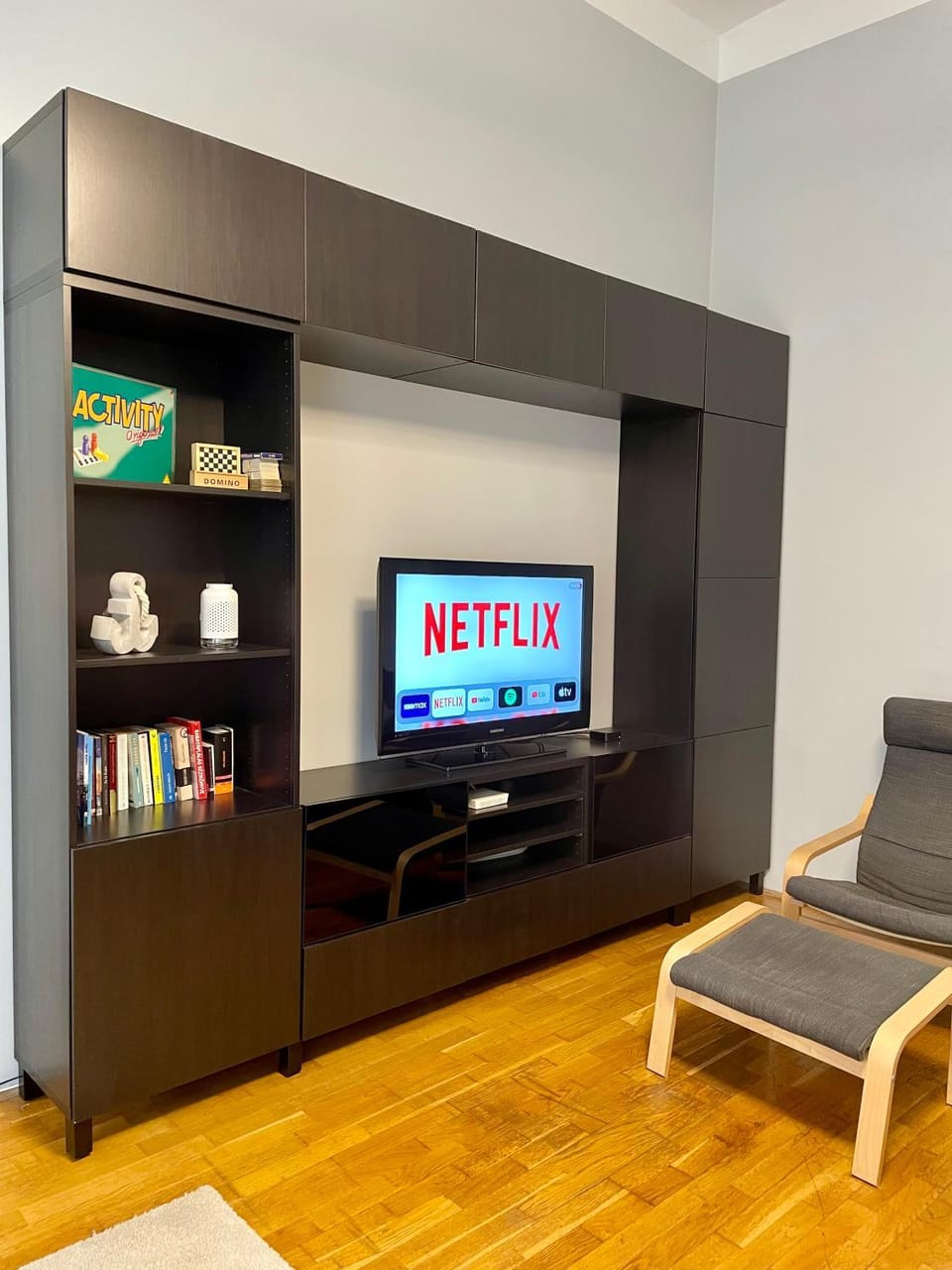 Communal lounge/ TV room, TV and multimedia, Living room