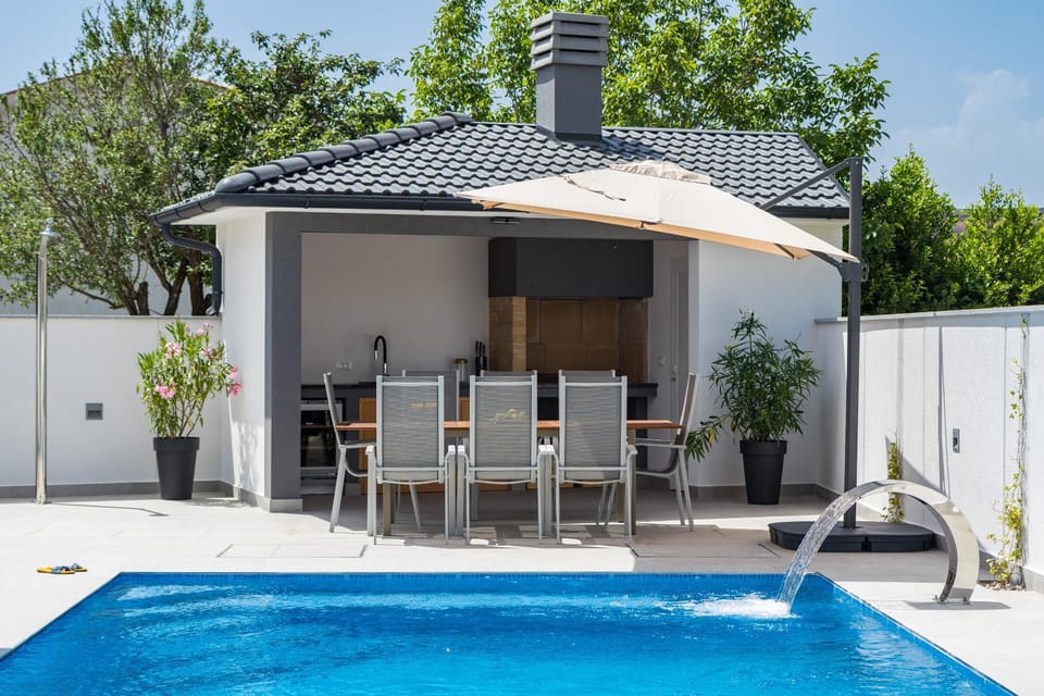 Pool view, Swimming pool, Swimming pool, sunbed