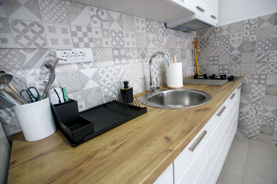 Kitchen or kitchenette, stove