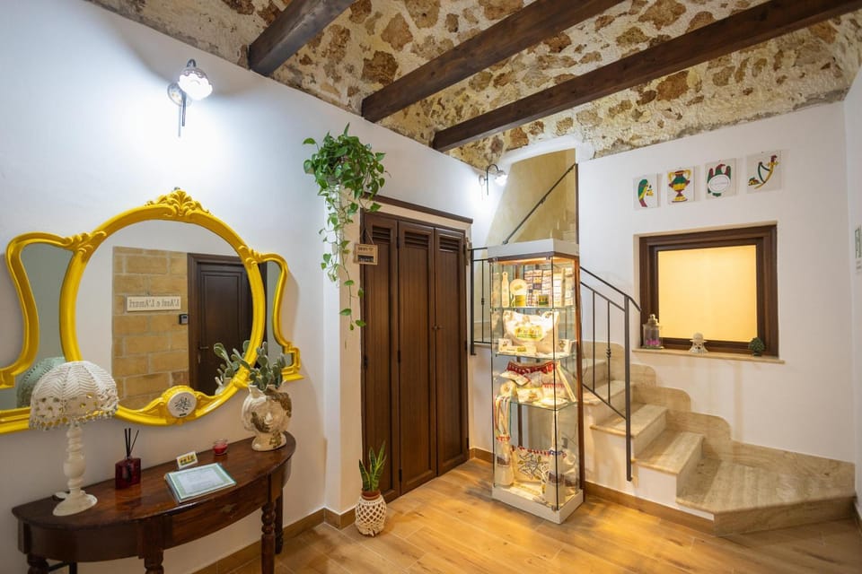 Tri Re e 'na Regina Bed and Breakfast in Sicily