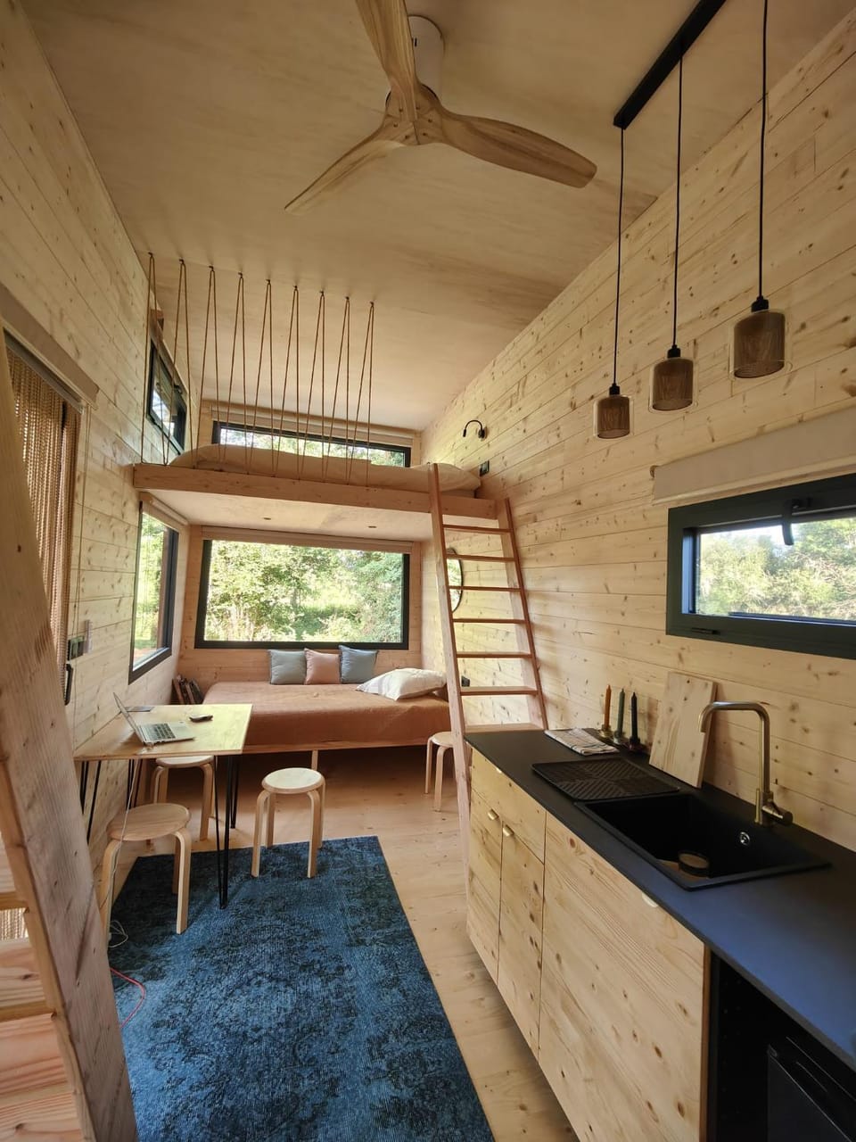 Kitchen or kitchenette, Dining area, pet friendly