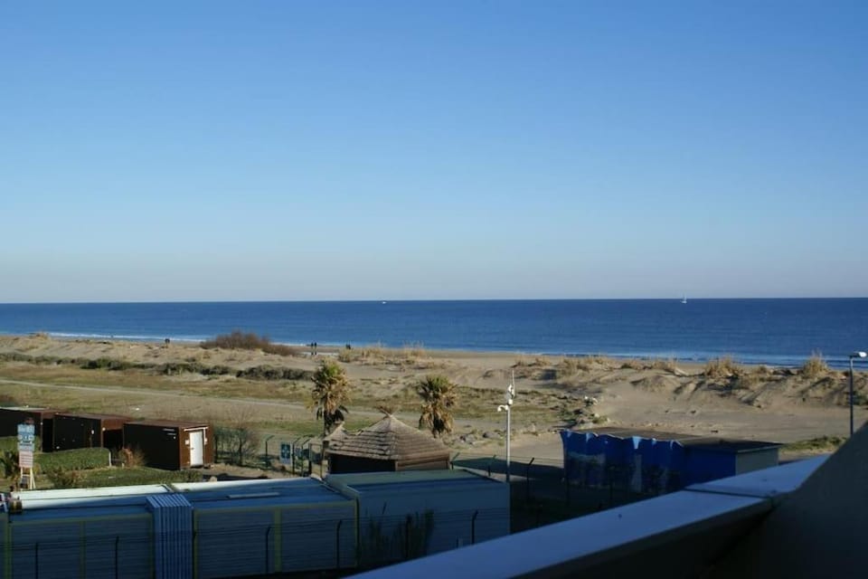 Studio Héliopolis L55 au village naturiste Apartment in Agde