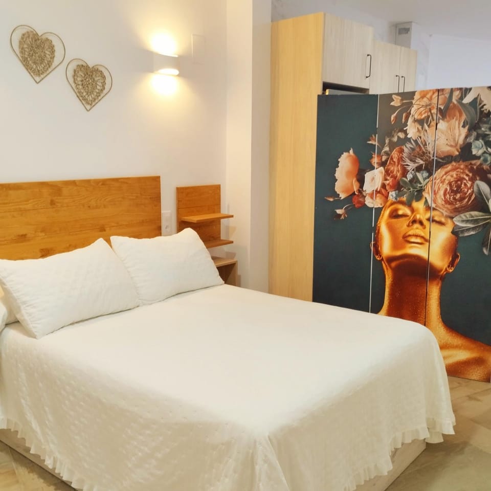 Bed, Decorative detail, Bedroom