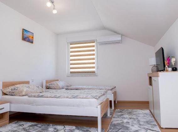 Apartmani Jezero Apartment in Federation of Bosnia and Herzegovina
