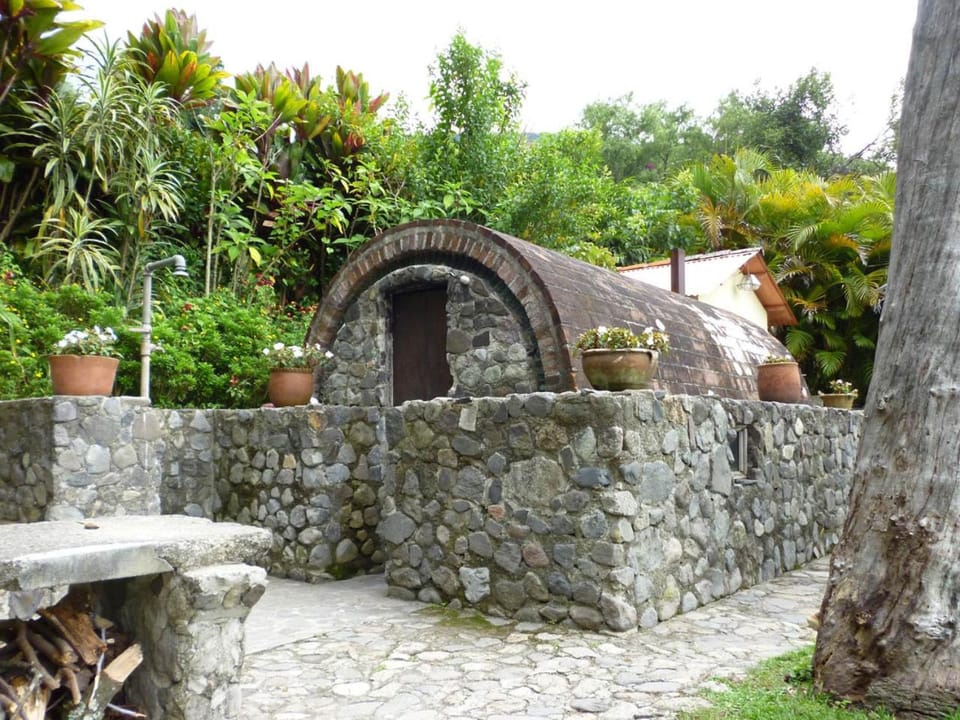 Sauna, Area and facilities
