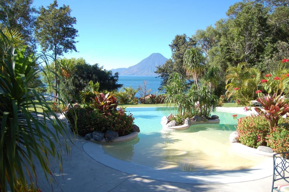 Lake view, Swimming pool