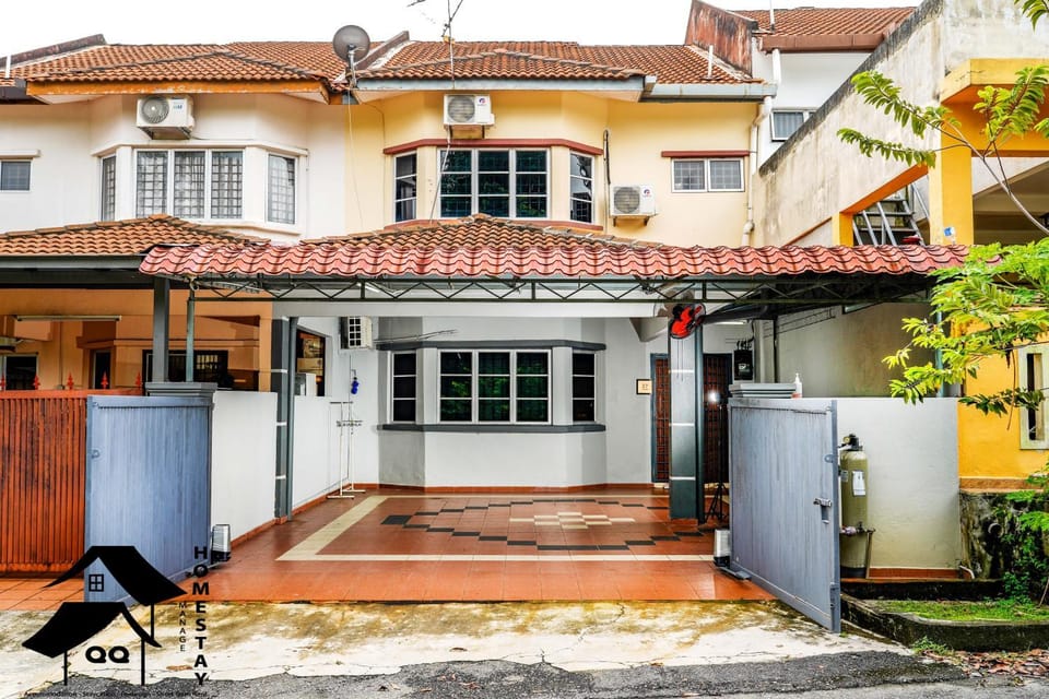 Property building, Day