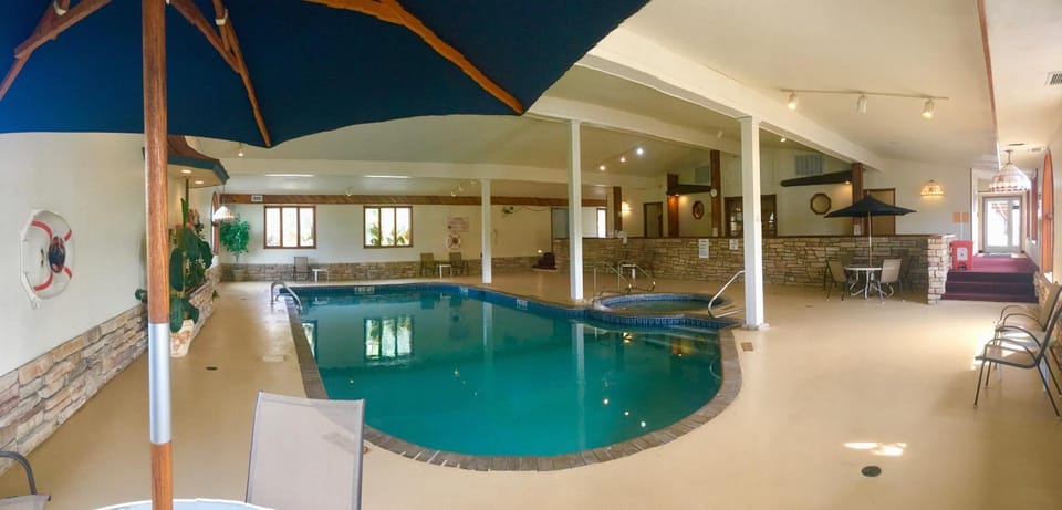 Pool view, Swimming pool, Swimming pool