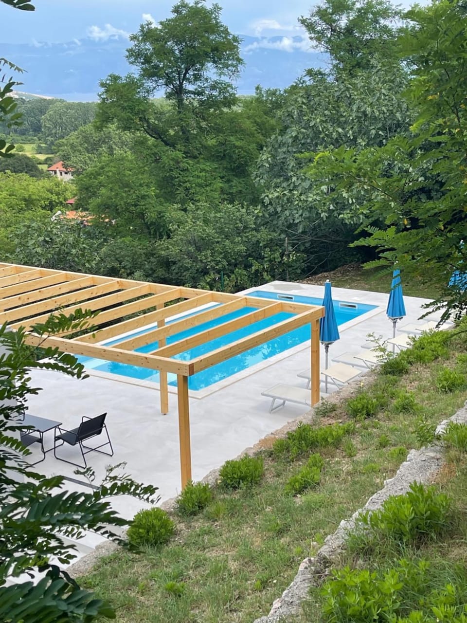 Swimming pool