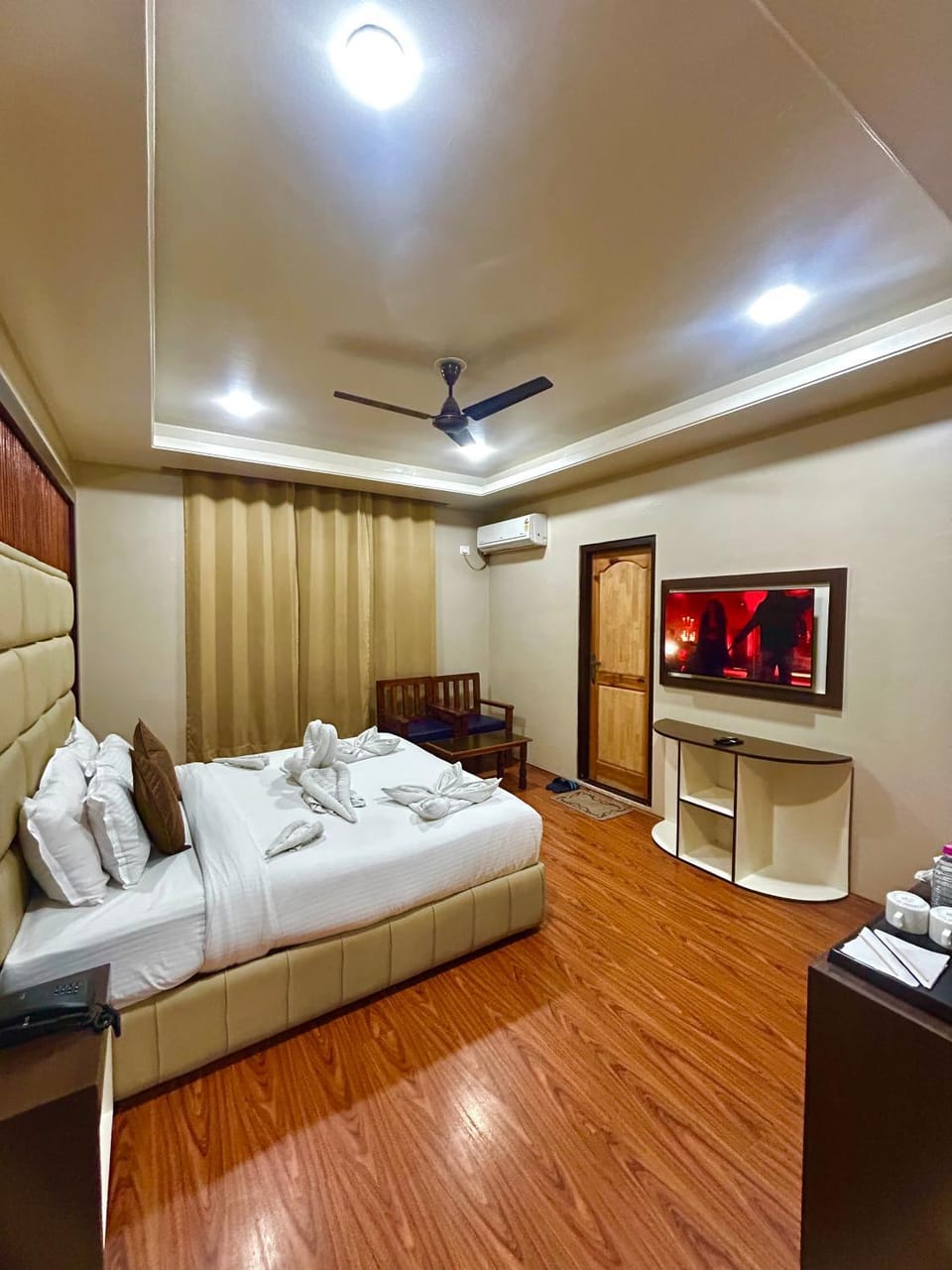 Fair Mount, Airport Road, Humhama Srinagar Hotel in India