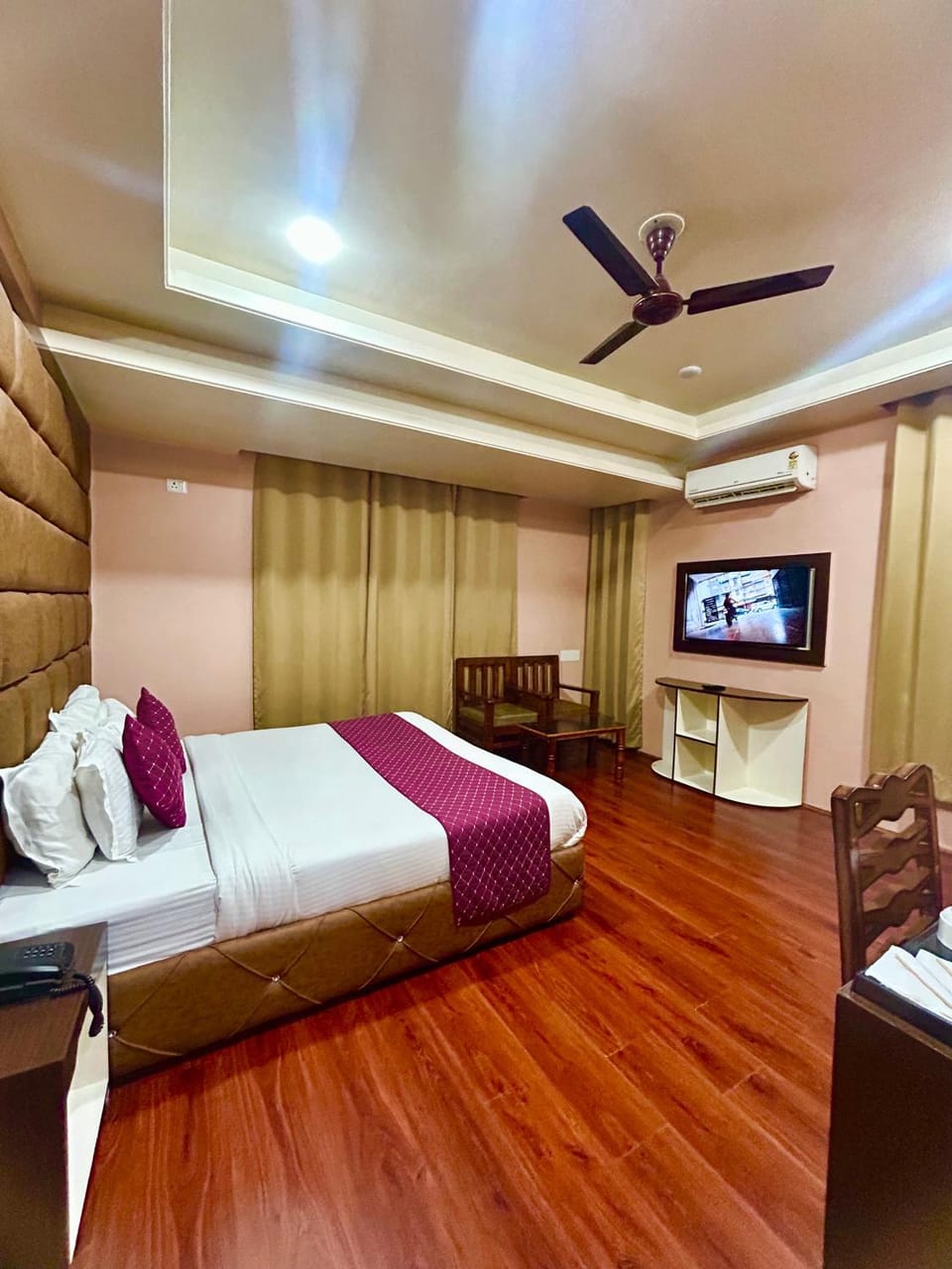 Fair Mount, Airport Road, Humhama Srinagar Hotel in India