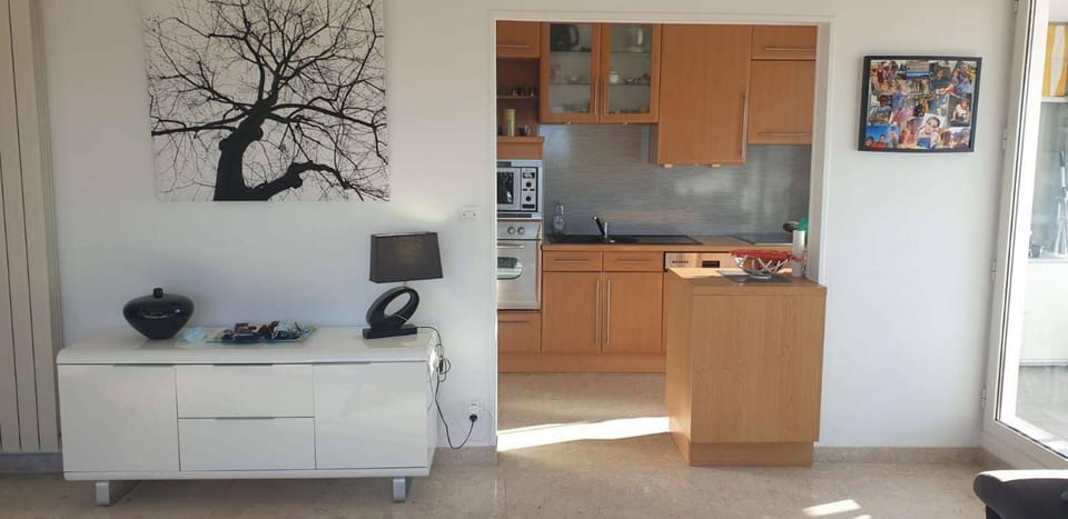 Kitchen or kitchenette, Other, oven, stove