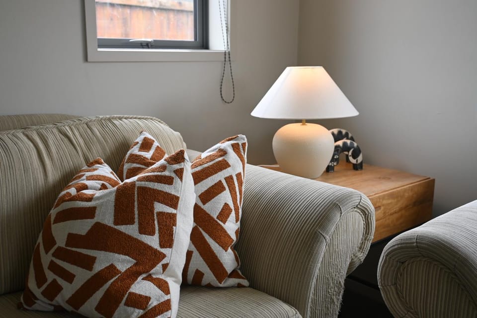 Walking distance to Rototuna Shopping Centre House in Hamilton