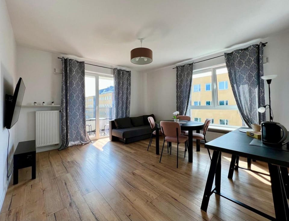 K22 Large Family Apart Komputerowa Apartment in Warsaw