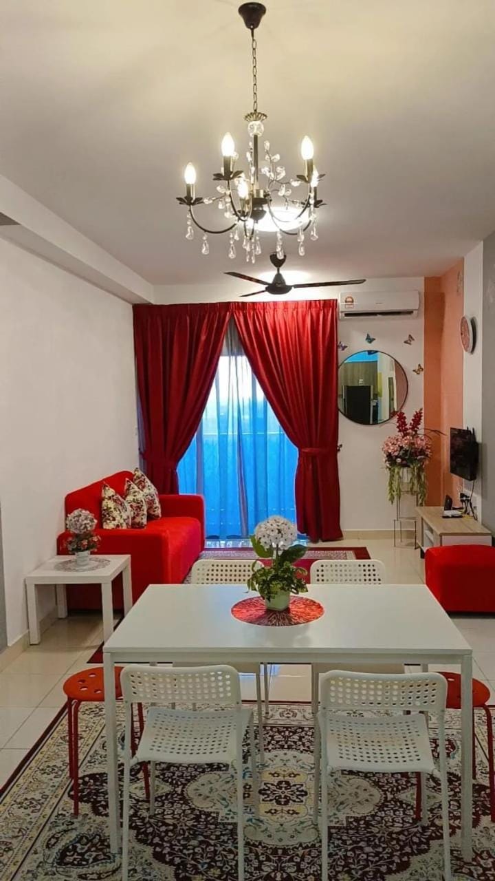 ER Homestay for Family Transit Nearby KLIA Apartment in Selangor, Malaysia
